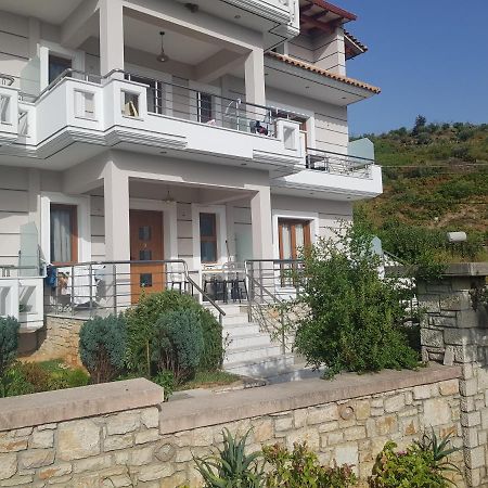 Spyridoula'S Guest House Himare Exteriör bild