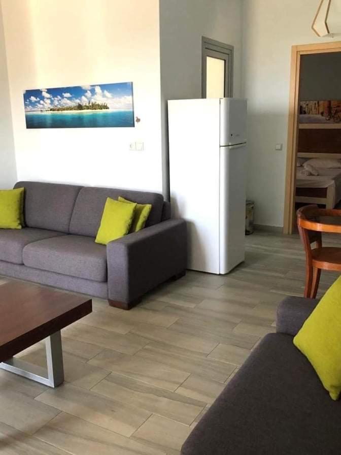 Spyridoula'S Guest House Himare Exteriör bild