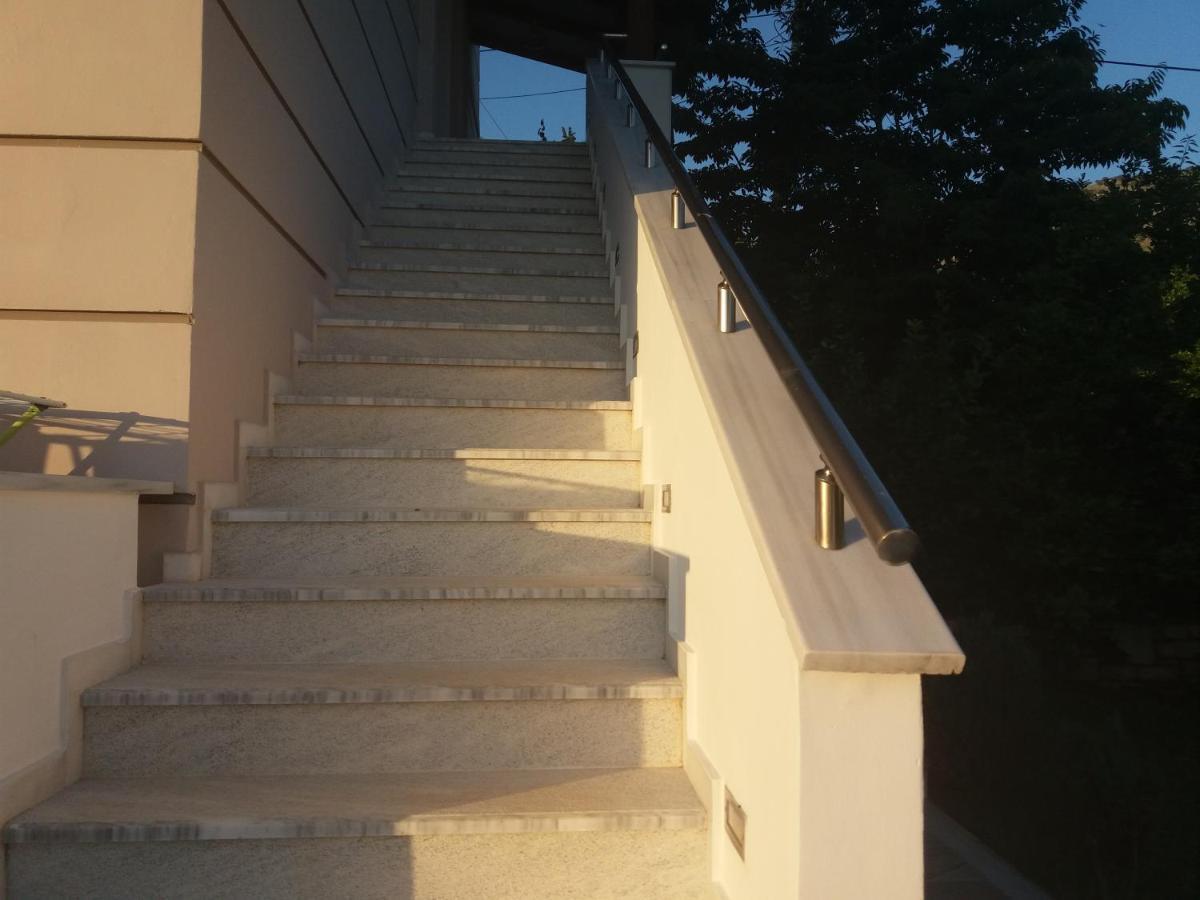 Spyridoula'S Guest House Himare Exteriör bild